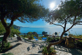 Villa con discesa a mare